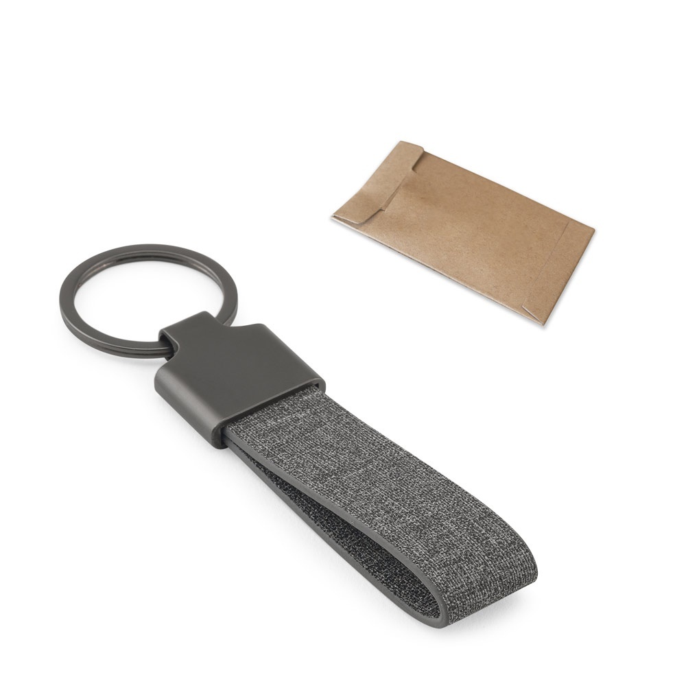 RAVEN. Portachiavi di forma rettangolare in metallo e pet riciclato (30% riciclato) - 95098