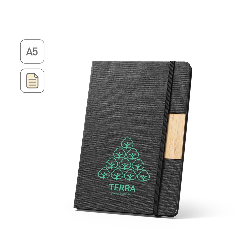 M&Aacute;RQUEZ. Taccuino formato A5 con copertina rigida realizzata al 100% in tessuto PET riciclato e pagine a righe in carta riciclata - 93585